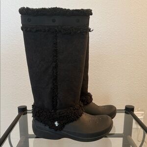 Crocs Tall Black Fur-Lined Boots Sz W7